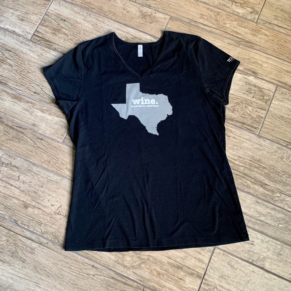 Wine It Puts Me In A good State tshirt Tunic size XXL 2X Excellent Like New - Picture 2 of 9